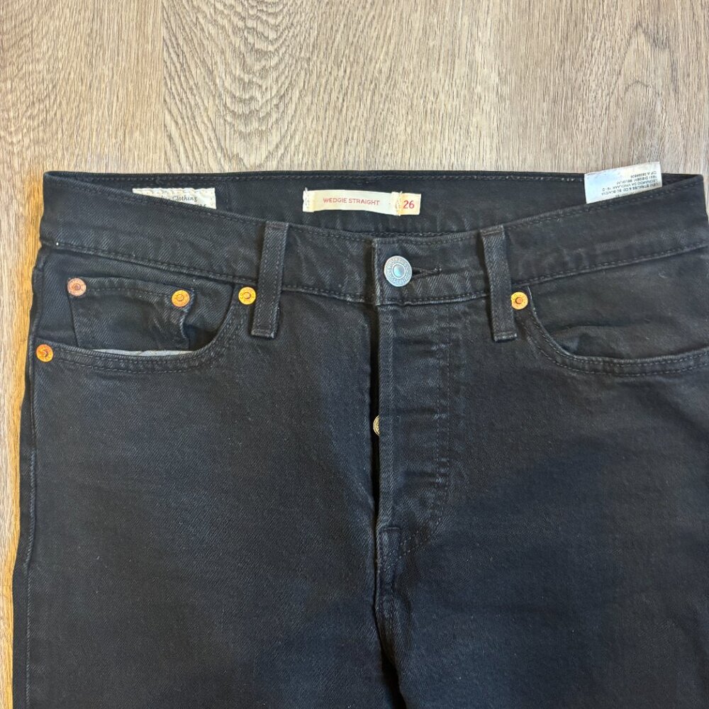 Levi's Women's Wedgie Straight Jeans Dark Black Size 26x26 - Picture 8 of 10